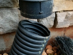 Drainage Leader Disconnected from Downspout